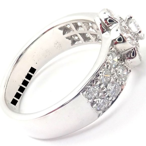 Authentic! Van Cleef & Arpels 18k White Gold Diamond Fleurette Flower Ring - Picture 2 of 8
